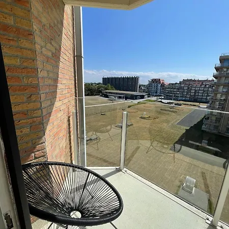 Den Oever Voor 8 Personen Met Zeezicht Apartment Nieuwpoort